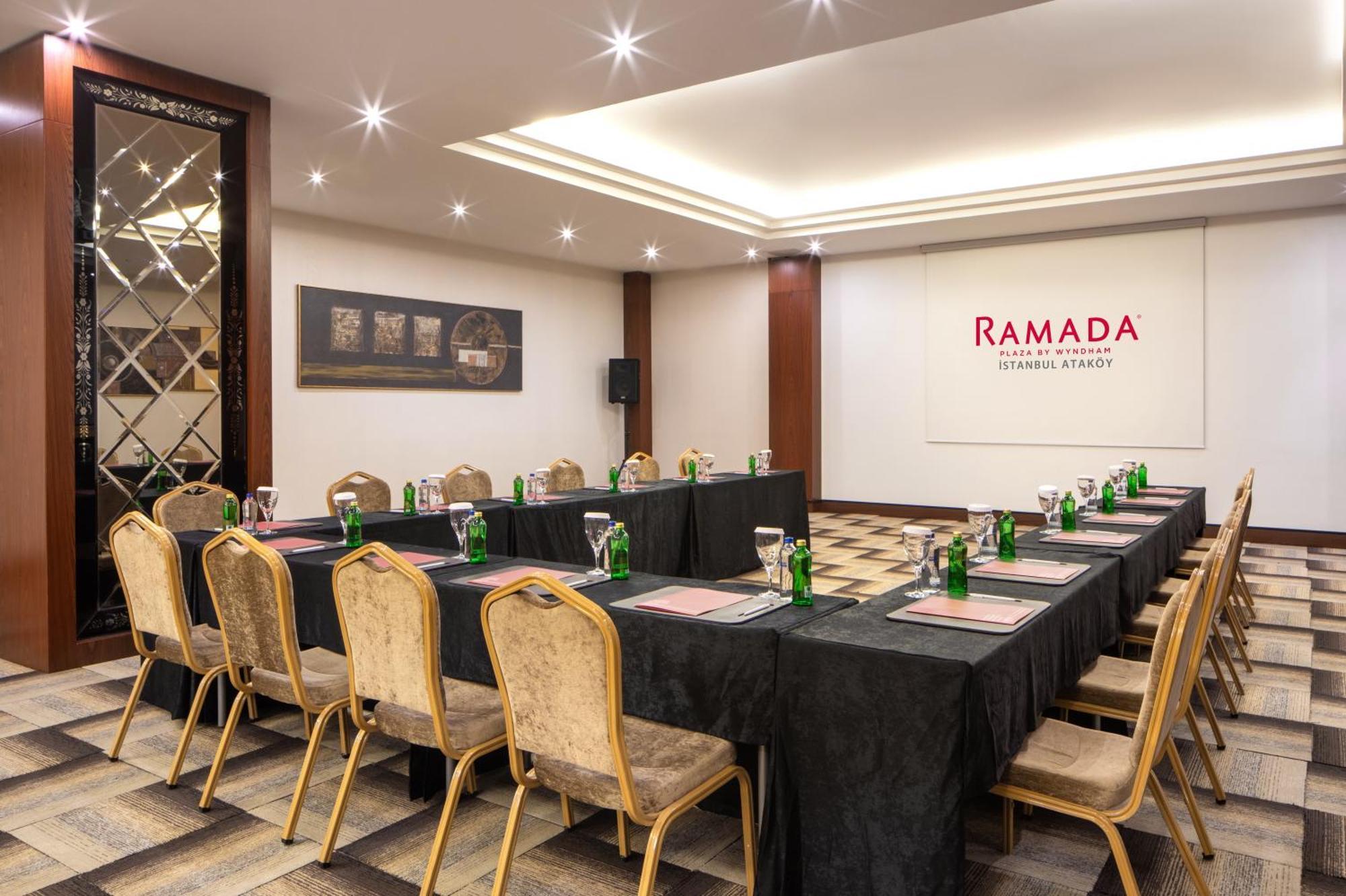 Ramada Plaza By Wyndham Istanbul Atakoy Hotell Eksteriør bilde