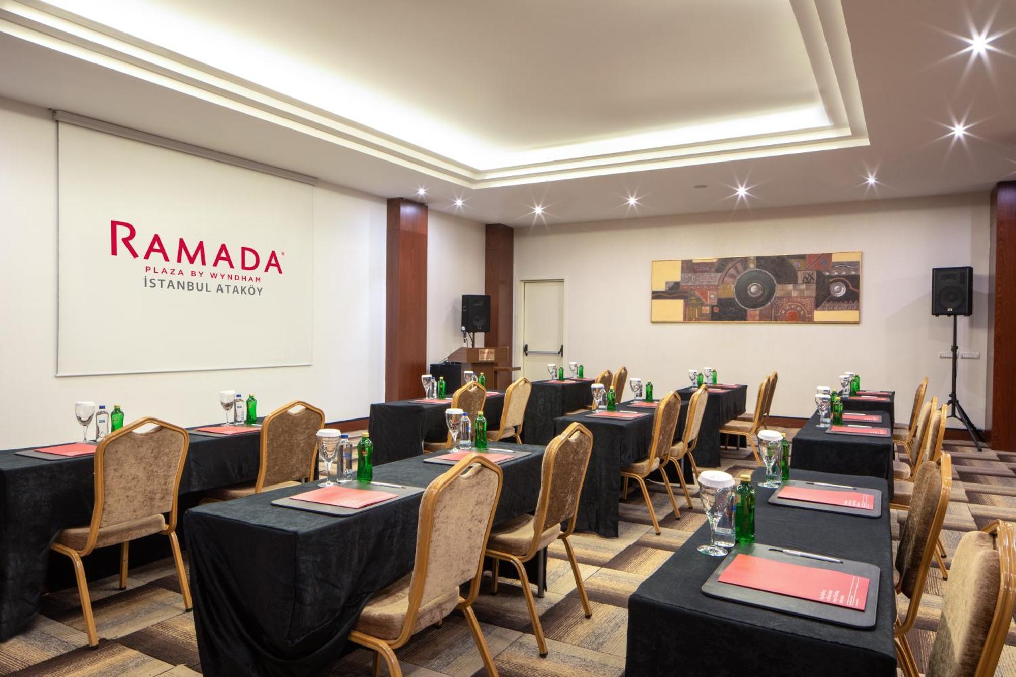 Ramada Plaza By Wyndham Istanbul Atakoy Hotell Eksteriør bilde