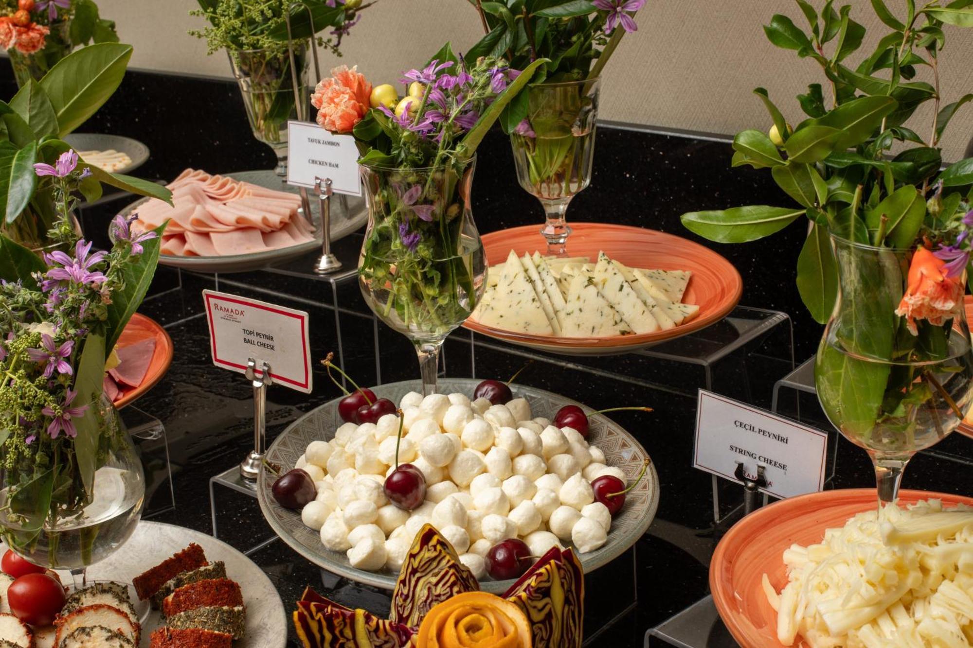 Ramada Plaza By Wyndham Istanbul Atakoy Hotell Eksteriør bilde