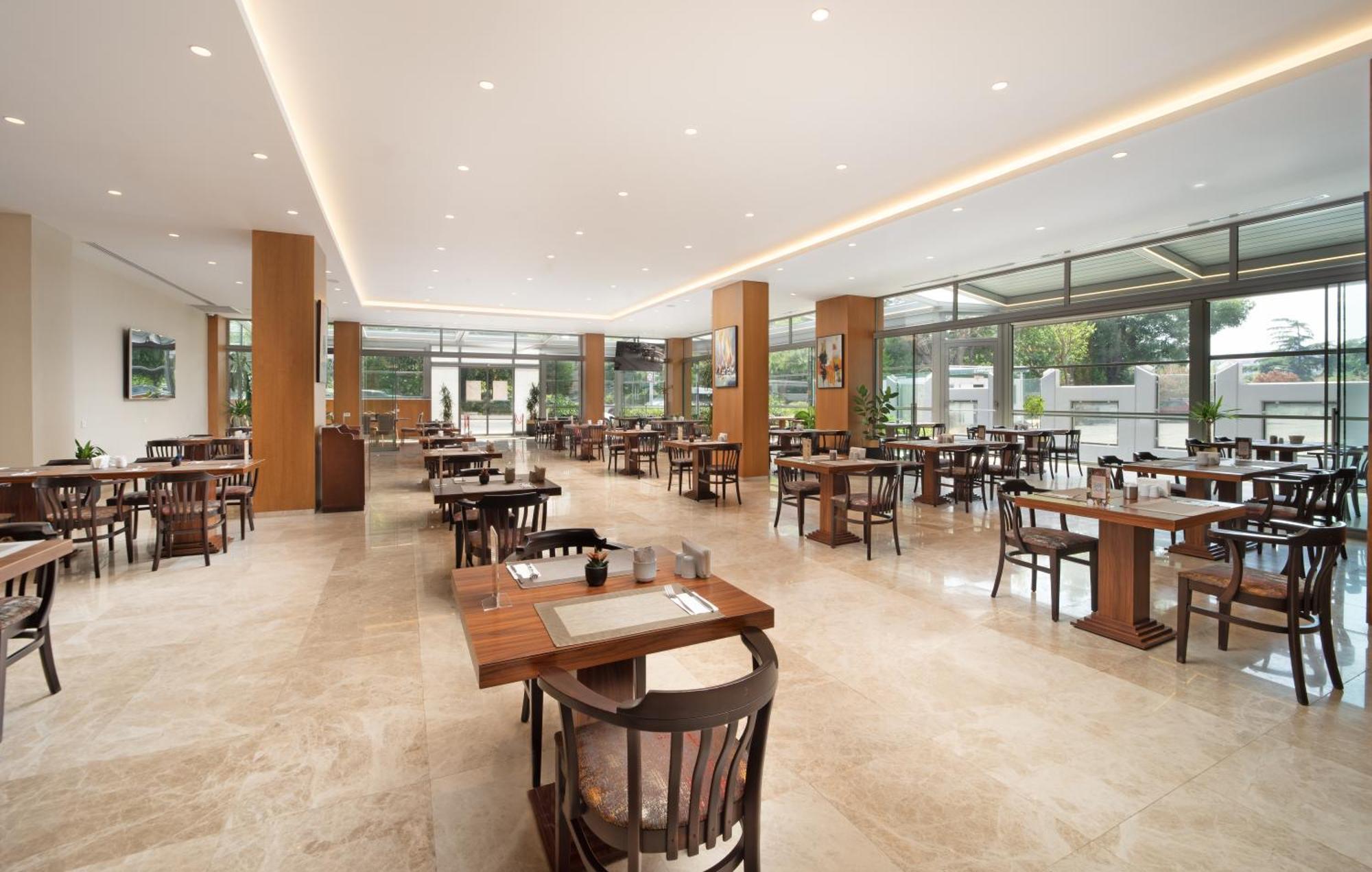 Ramada Plaza By Wyndham Istanbul Atakoy Hotell Eksteriør bilde