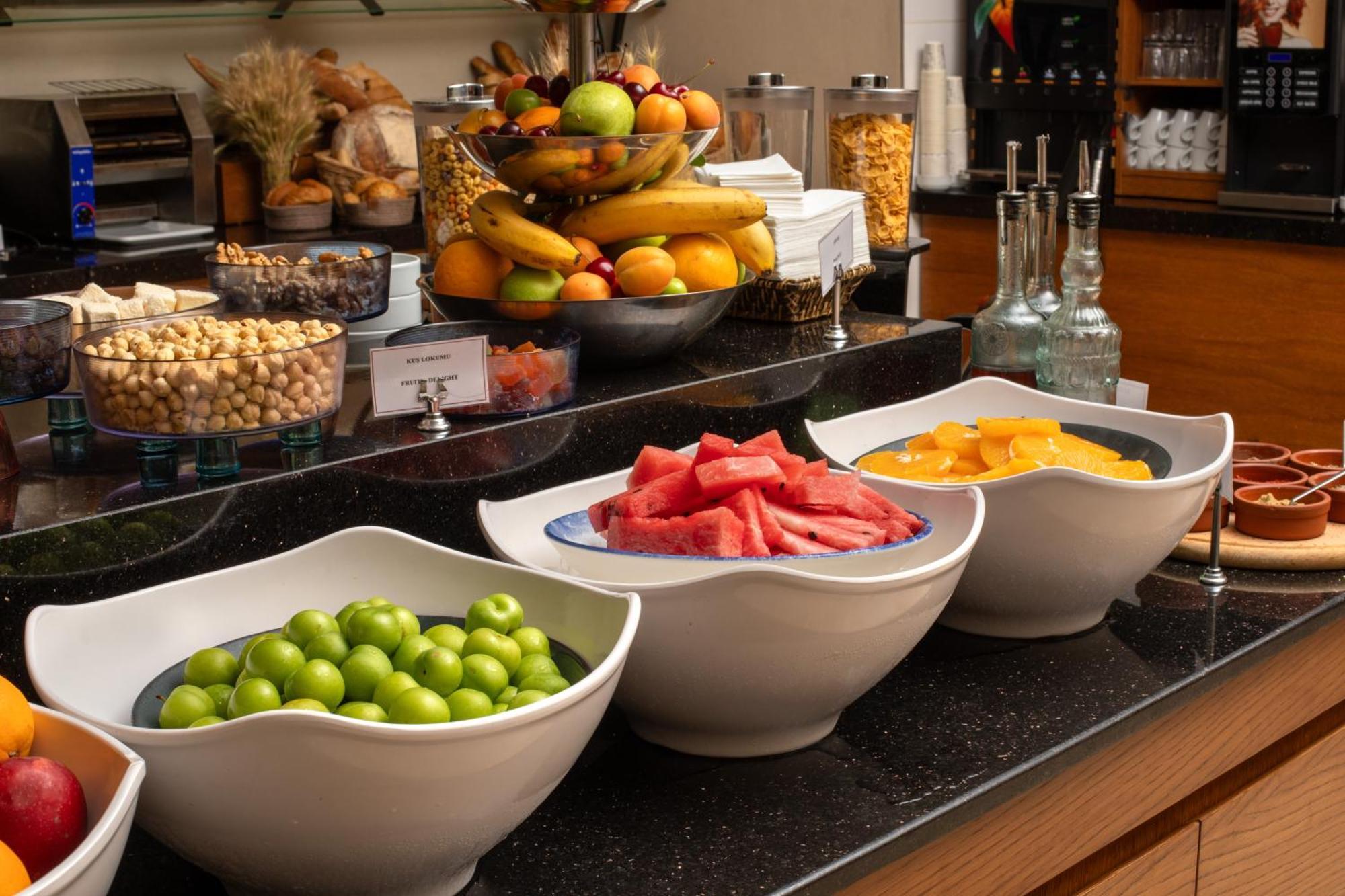Ramada Plaza By Wyndham Istanbul Atakoy Hotell Eksteriør bilde