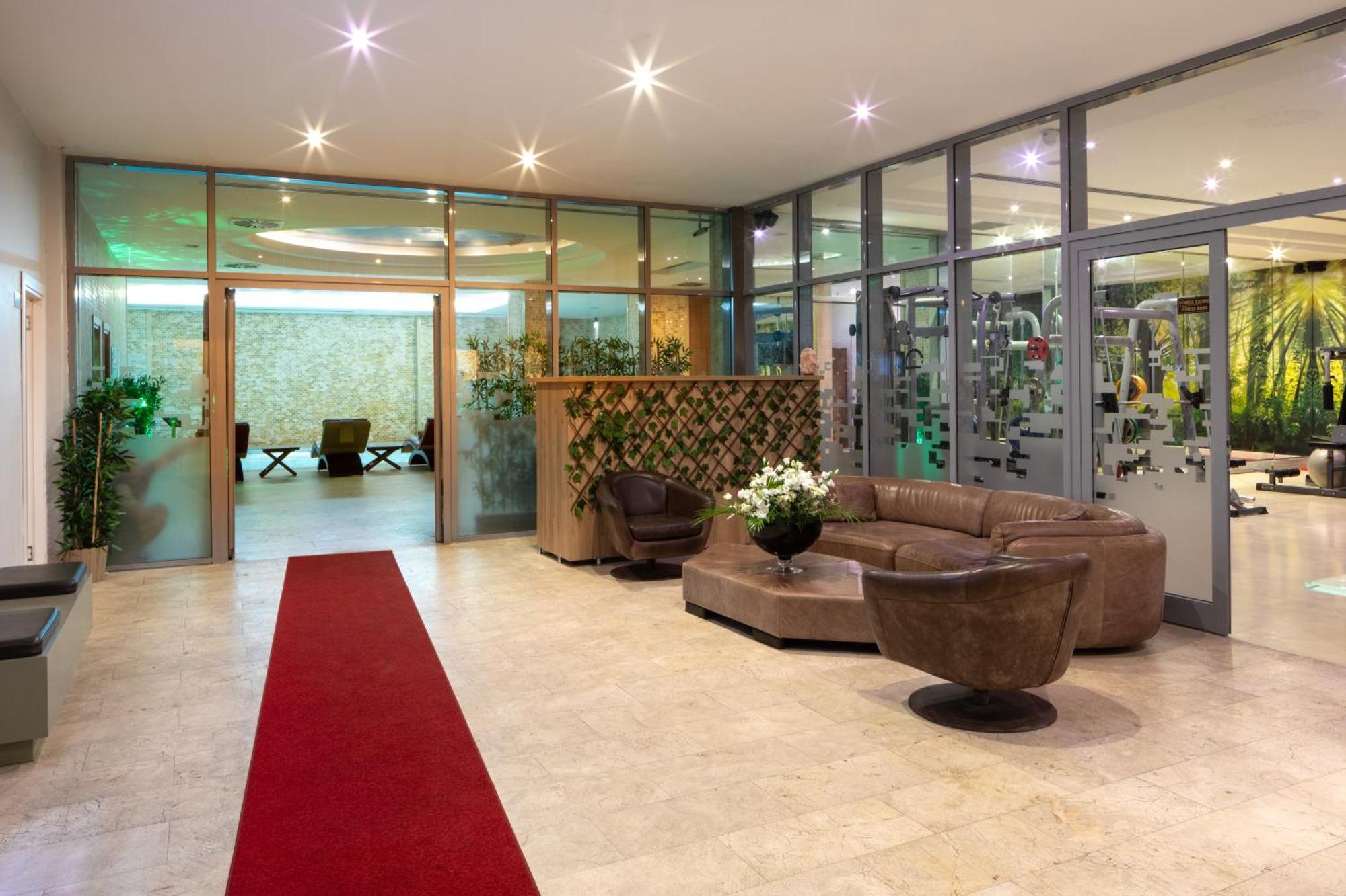 Ramada Plaza By Wyndham Istanbul Atakoy Hotell Eksteriør bilde