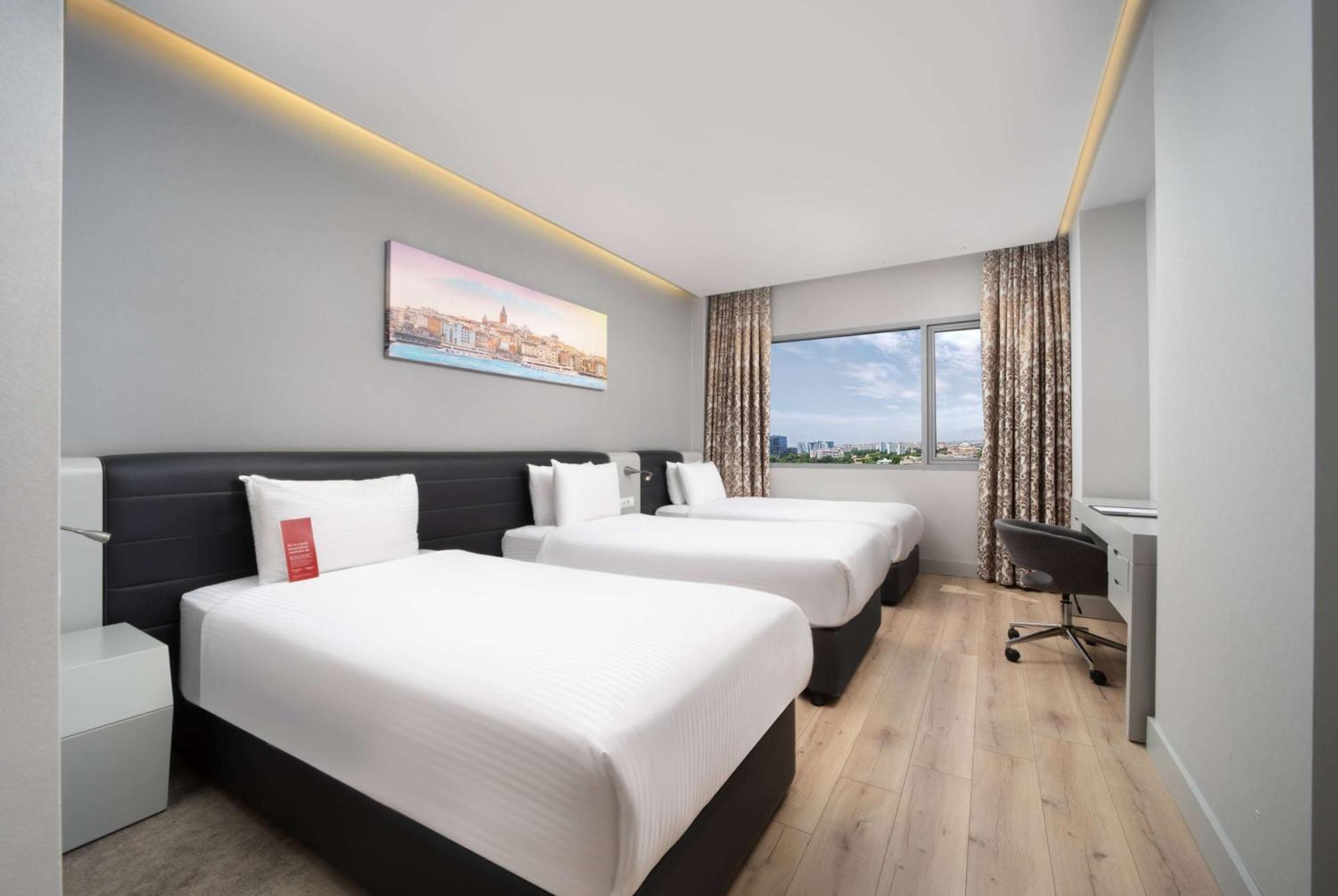 Ramada Plaza By Wyndham Istanbul Atakoy Hotell Eksteriør bilde